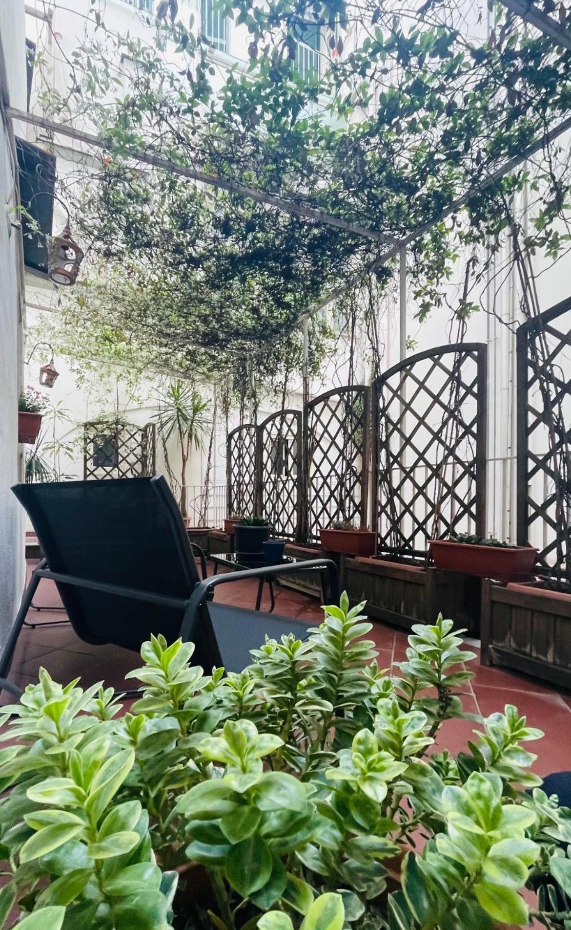 Re Gallo Luxury Apartment Plebiscito In Via Chiaia 나폴리 외부 사진